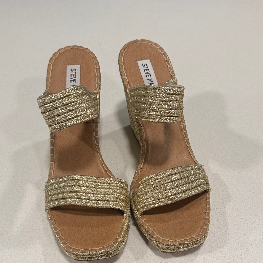 Steve Madden Glittering Gold Sandals